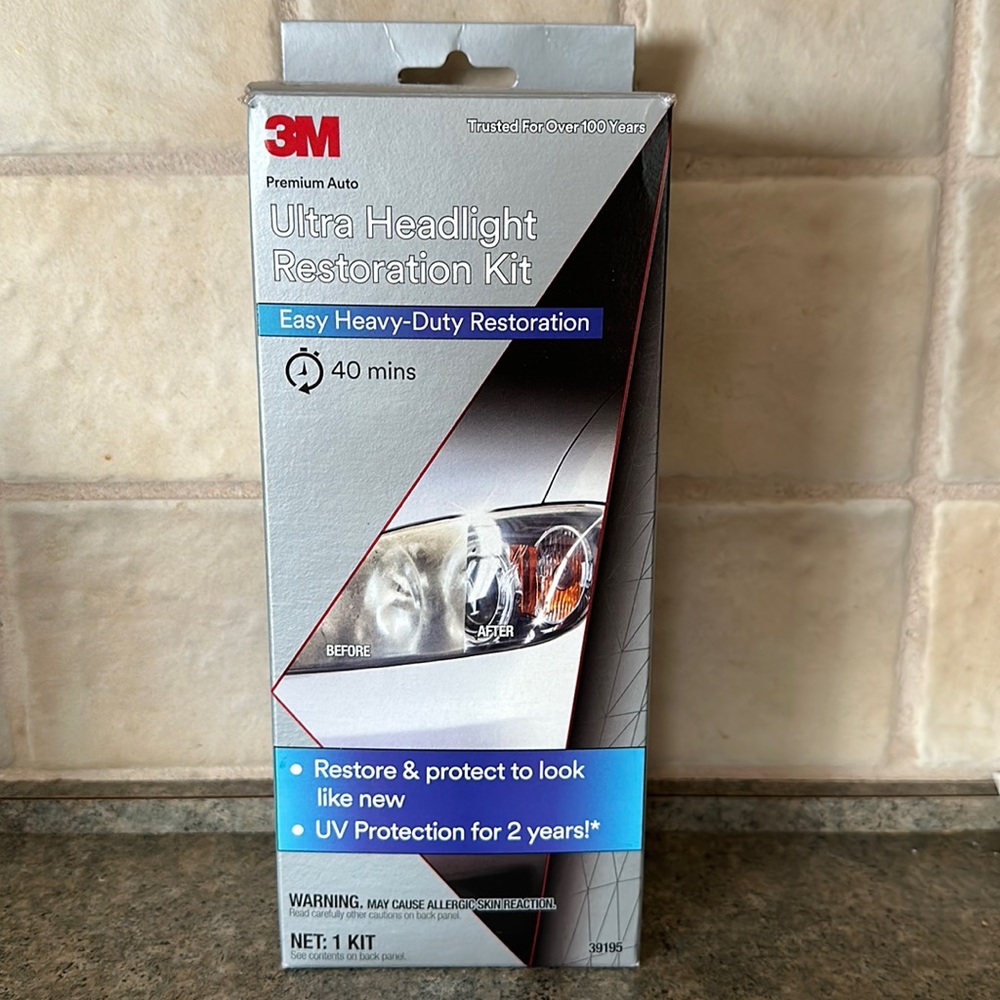 3M Ultra Headlight Restoration Kit